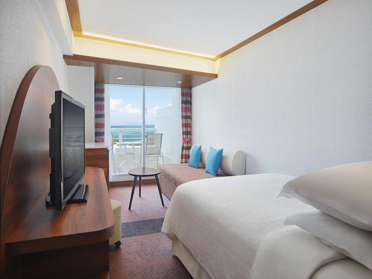 Sheraton Okinawa Sunmarina Resort Onna Dış mekan fotoğraf