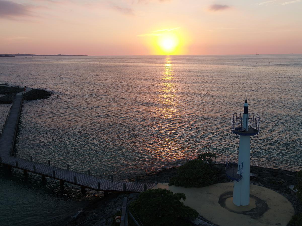 Sheraton Okinawa Sunmarina Resort Onna Dış mekan fotoğraf