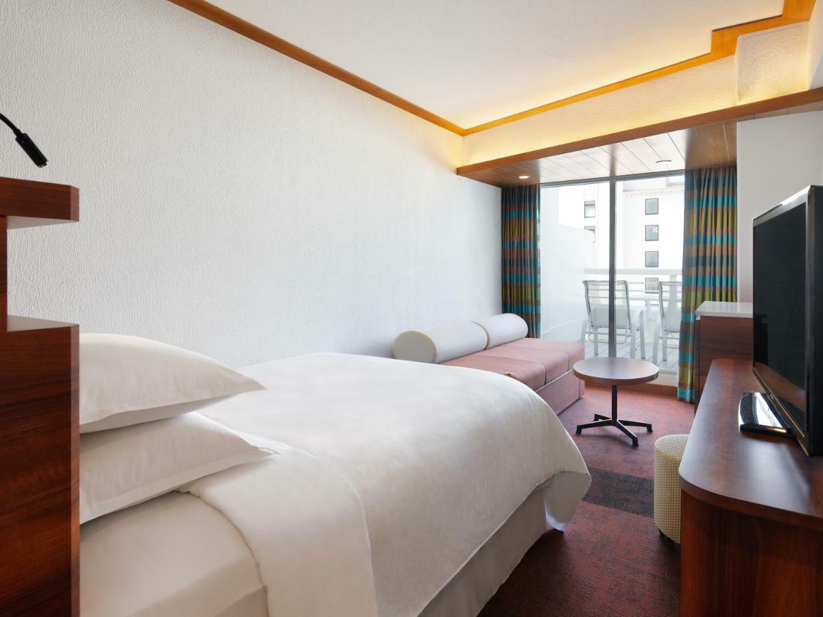 Sheraton Okinawa Sunmarina Resort Onna Dış mekan fotoğraf
