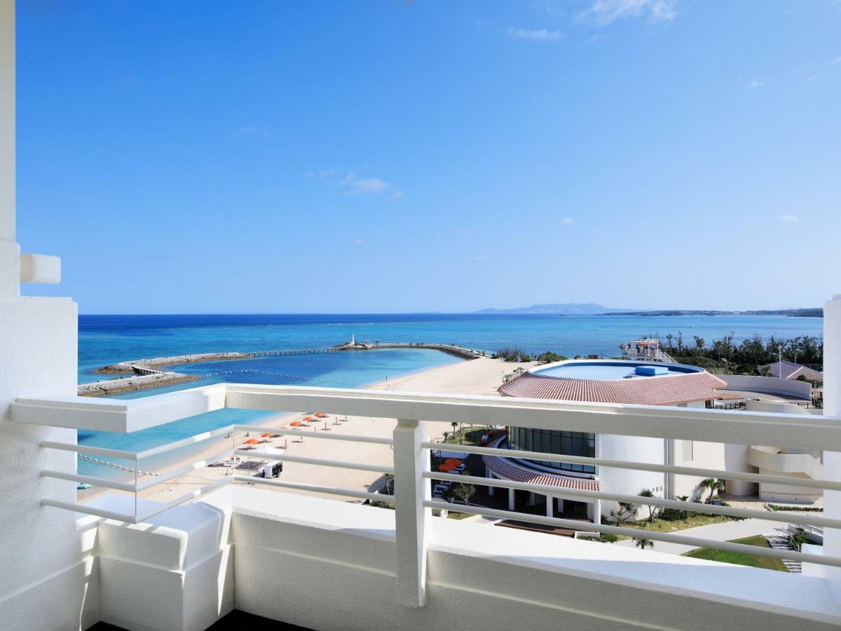Sheraton Okinawa Sunmarina Resort Onna Dış mekan fotoğraf