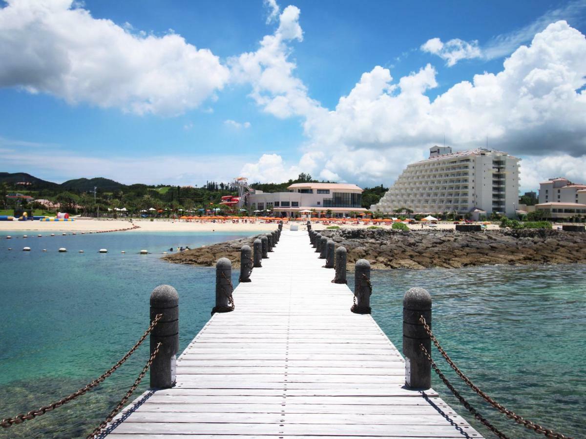 Sheraton Okinawa Sunmarina Resort Onna Dış mekan fotoğraf