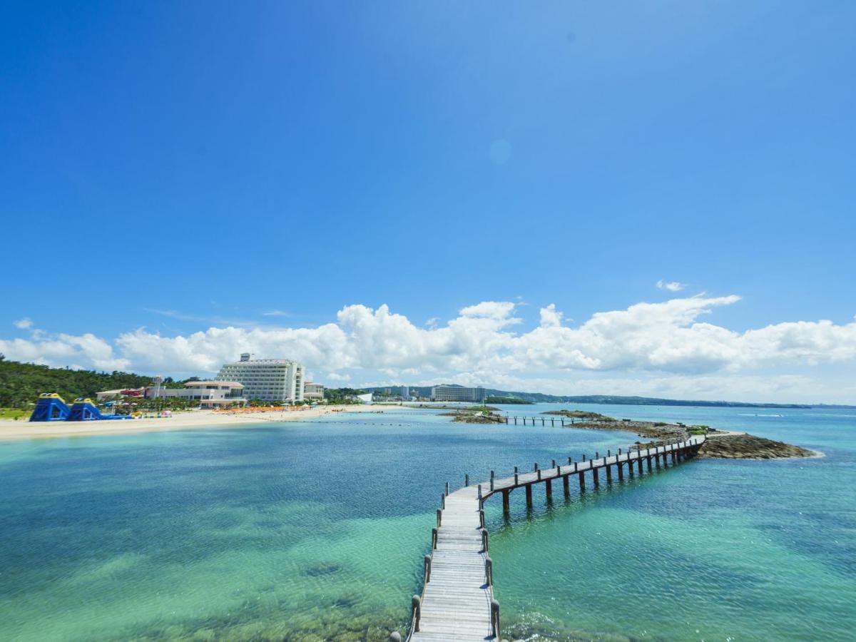 Sheraton Okinawa Sunmarina Resort Onna Dış mekan fotoğraf