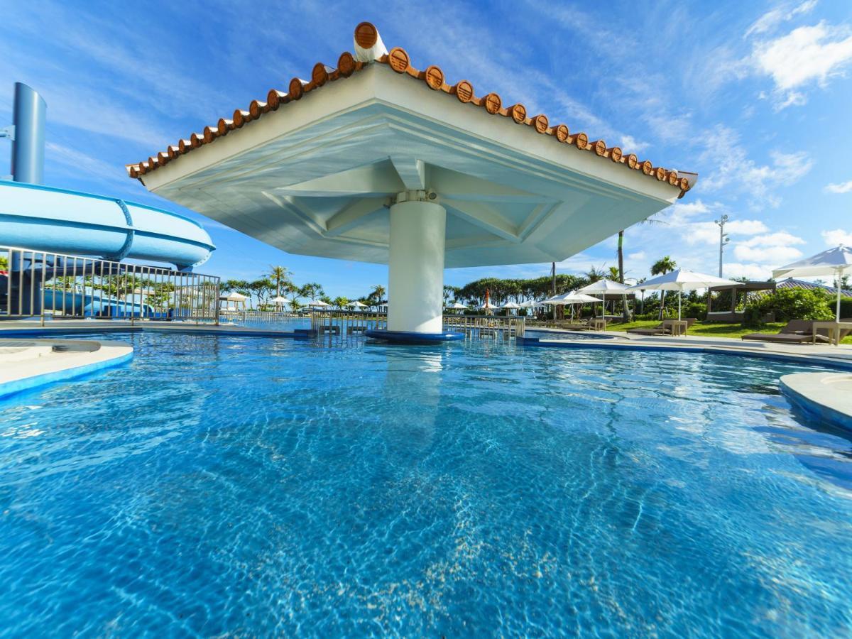Sheraton Okinawa Sunmarina Resort Onna Dış mekan fotoğraf