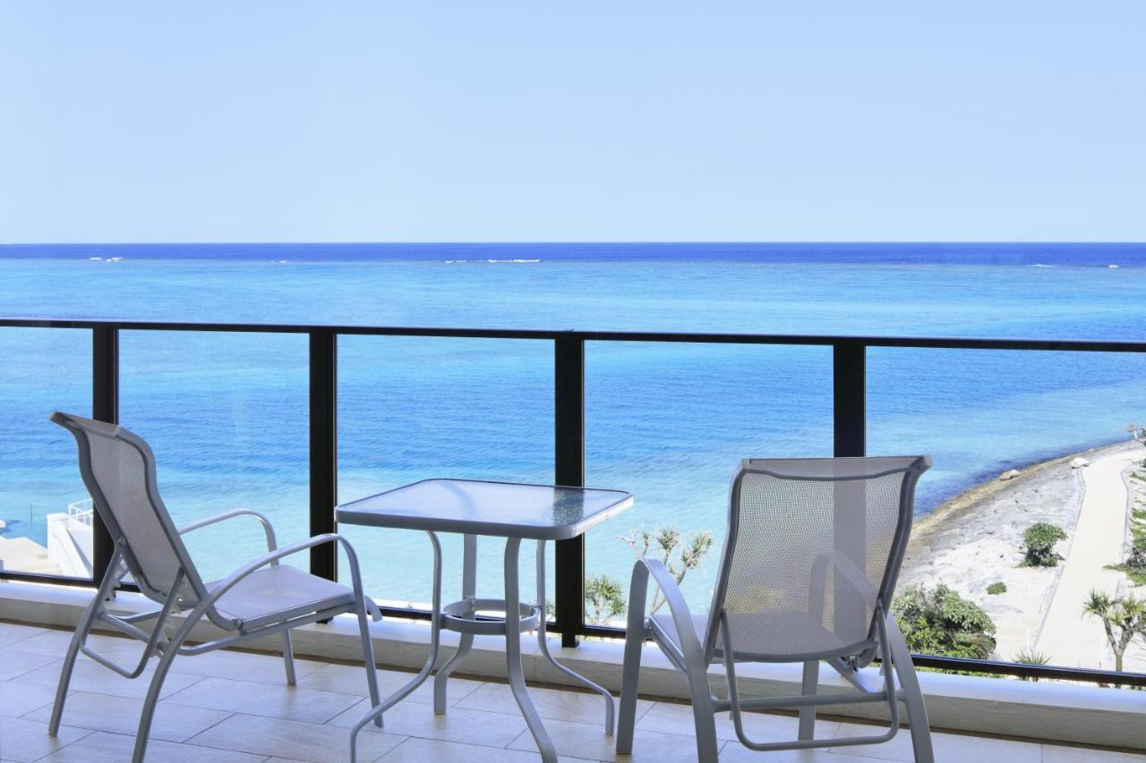 Sheraton Okinawa Sunmarina Resort Onna Dış mekan fotoğraf