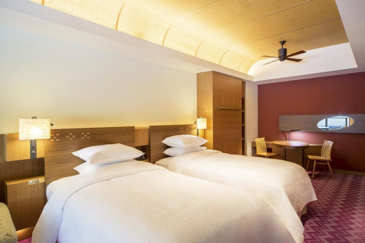 Sheraton Okinawa Sunmarina Resort Onna Dış mekan fotoğraf