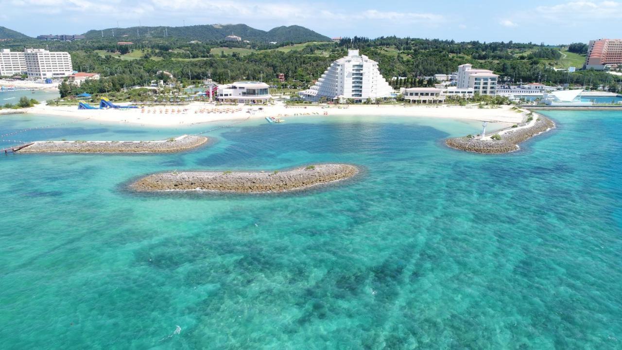 Sheraton Okinawa Sunmarina Resort Onna Dış mekan fotoğraf